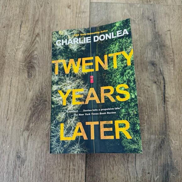 Twenty Years Later By Charlie Donlea Paperback - Picture 1 of 4